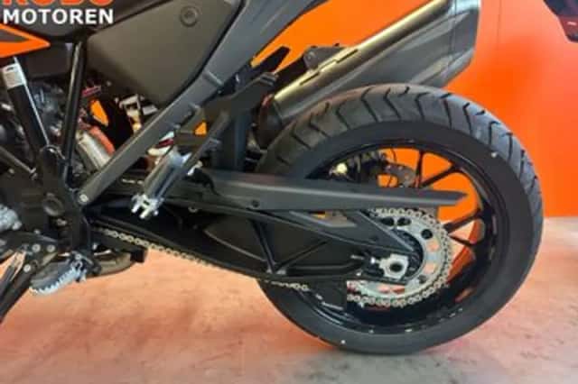 KTM 1390 Superadventure S (2026) thumbnail 6