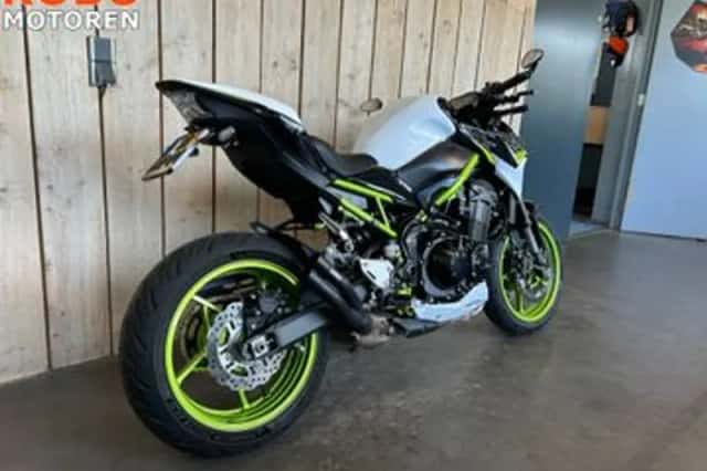 Kawasaki Z900 (2021) thumbnail 4