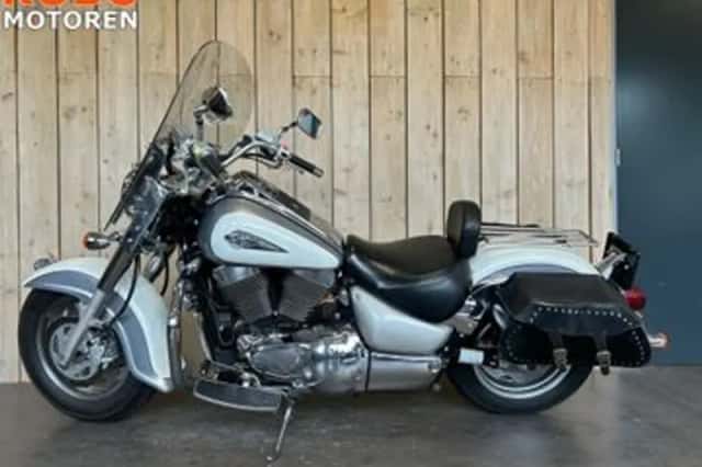 Suzuki VL1500 (2004) thumbnail 3
