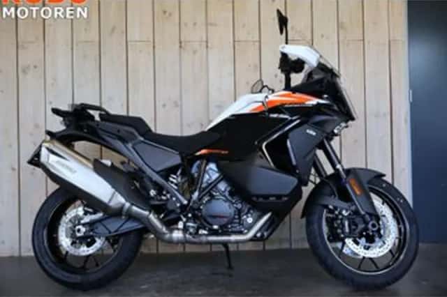 KTM 1390 Superadventure S (2026) thumbnail 1