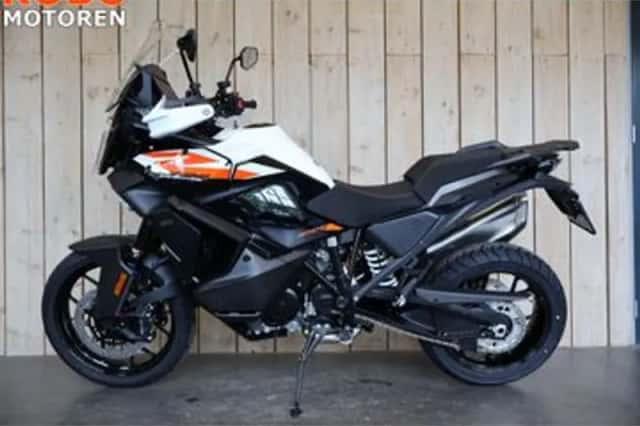 KTM 1390 Superadventure S (2026) thumbnail 3