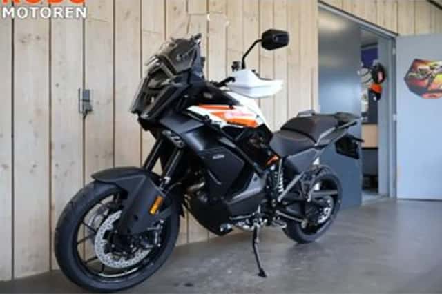 KTM 1390 Superadventure S (2026) thumbnail 5