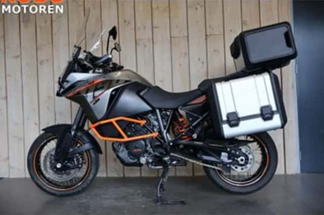KTM 1190 Adventure (2016) thumbnail 2