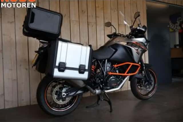 KTM 1190 Adventure (2016) thumbnail 4