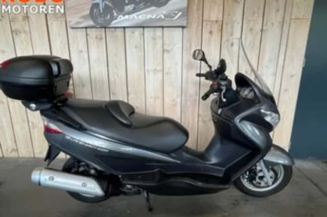 Suzuki AN 200 (2010) thumbnail 1