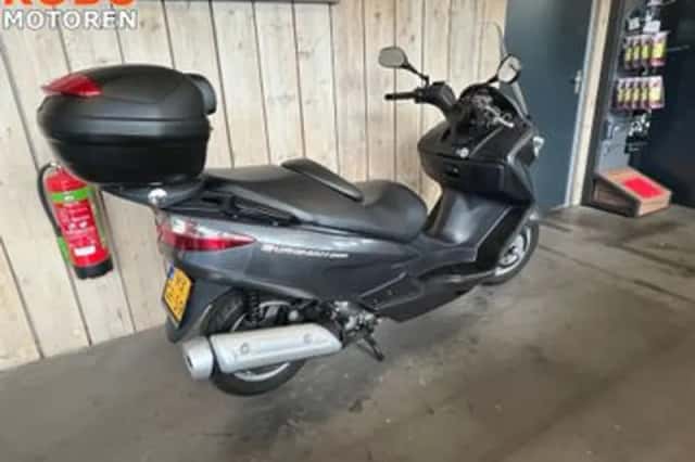 Suzuki AN 200 (2010) thumbnail 3