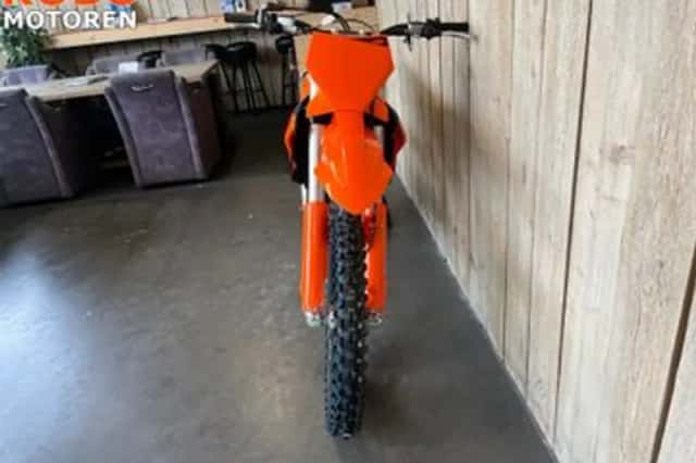 KTM 450 SX-F (2027) thumbnail 6