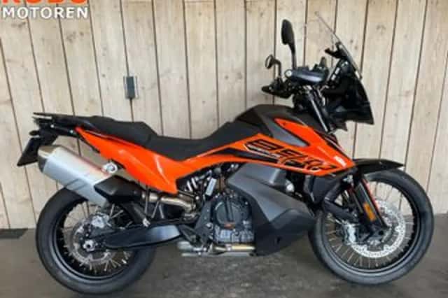 KTM 890 Adventure (2022) thumbnail 1