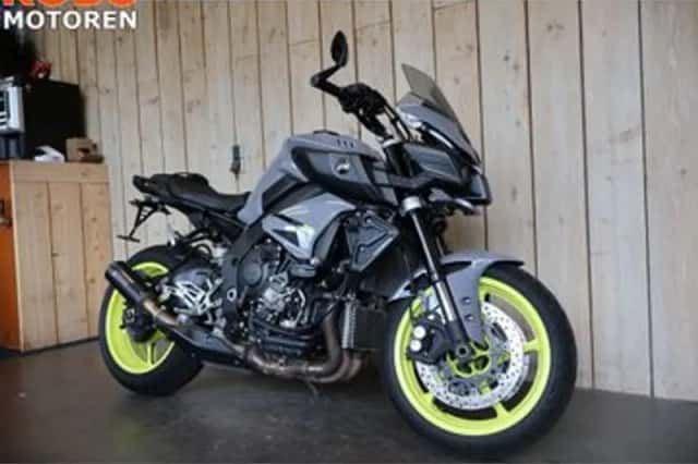 Yamaha MT-10 (2017) thumbnail 2