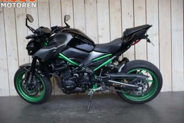 Kawasaki Z900 (2024) thumbnail 3