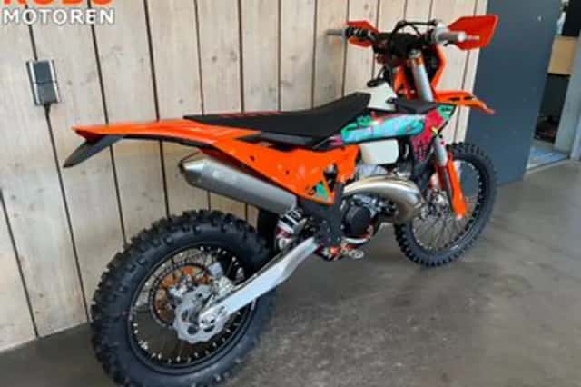KTM 300 EXC SIX Days (2027) thumbnail 3