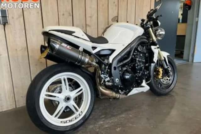 Triumph Speed Triple (2007) thumbnail 3