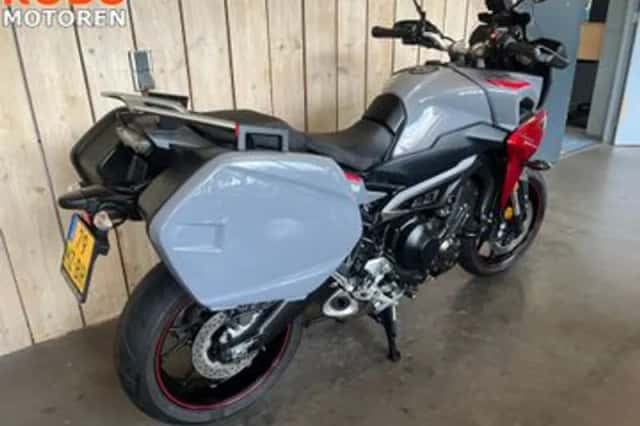Yamaha Tracer 900 GT (2018) thumbnail 3