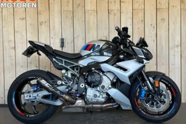 BMW M 1000 R (2026) thumbnail 1