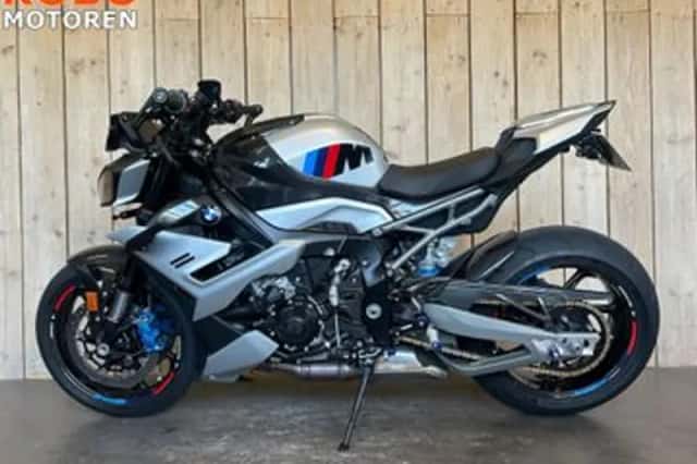 BMW M 1000 R (2026) thumbnail 3