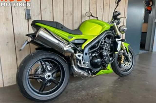 Triumph Speed Triple (2007) thumbnail 2