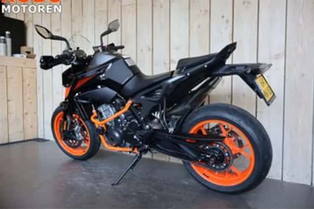 KTM 790 Duke (2021) thumbnail 6