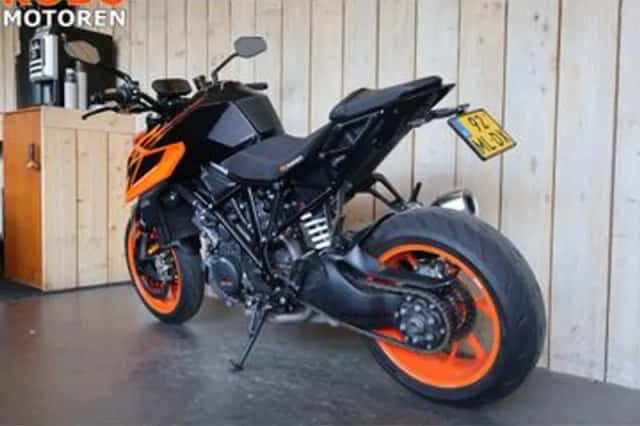 KTM 1290 SuperDuke R (2019) thumbnail 6