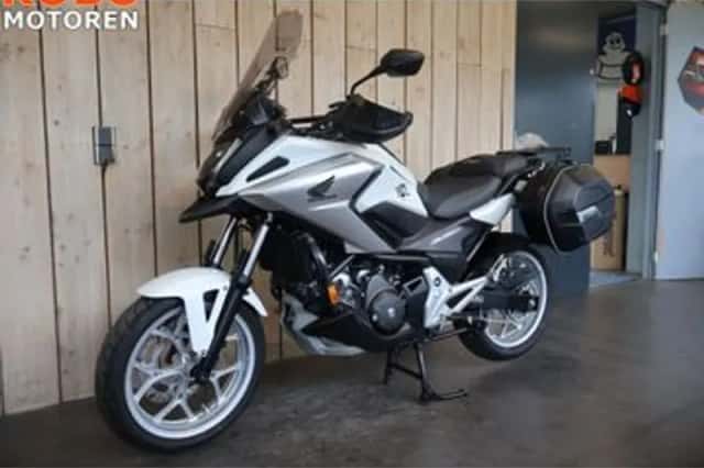 Honda NC750X (2018) thumbnail 4