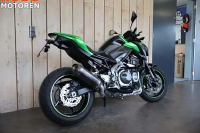 Kawasaki Z900 (2018) thumbnail 4
