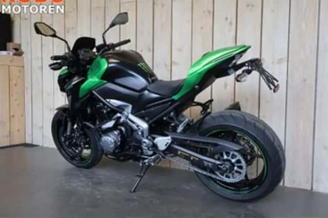 Kawasaki Z900 (2018) thumbnail 5