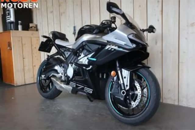 CFMoto 675SR-R (2025) thumbnail 2