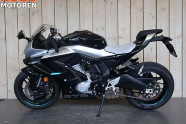 CFMoto 675SR-R (2025) thumbnail 4