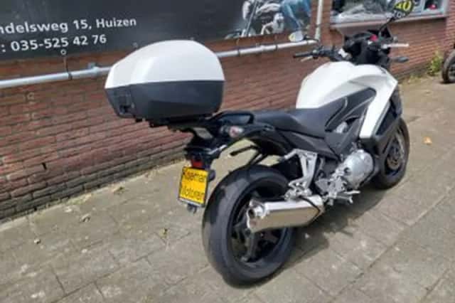 Honda VFR800 (2014) thumbnail 6