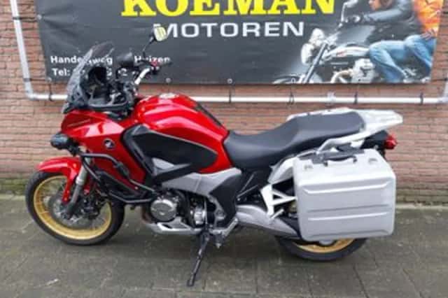 Honda VFR1200 (2013) thumbnail 2