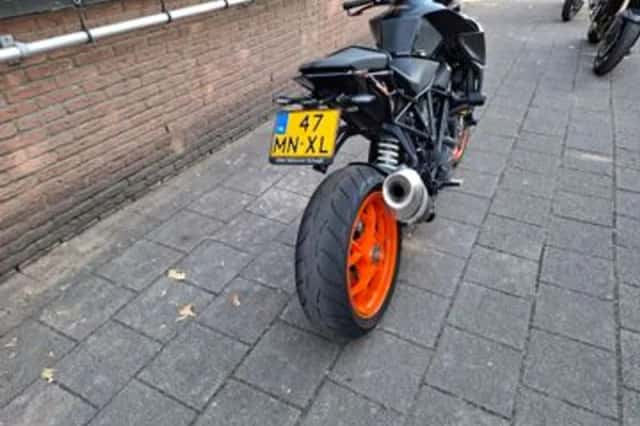 KTM 1290 SuperDuke R (2018) thumbnail 6