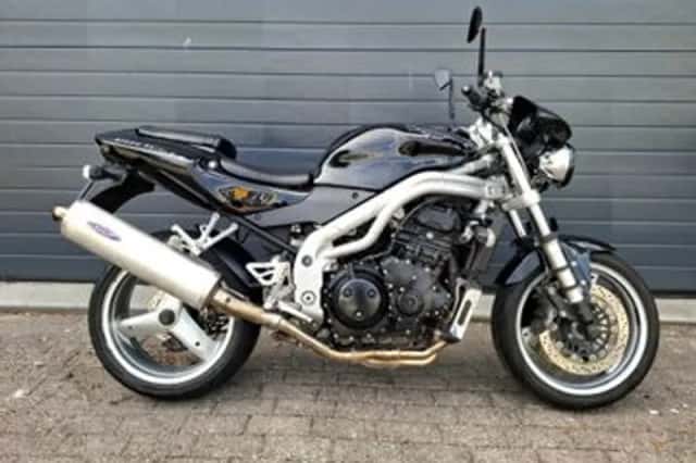 Triumph Speed Triple (2003) thumbnail 1