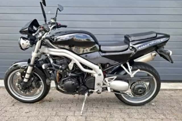 Triumph Speed Triple (2003) thumbnail 5