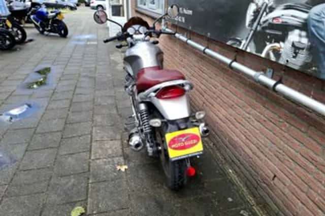 Moto Guzzi Breva 750 (2003) thumbnail 5