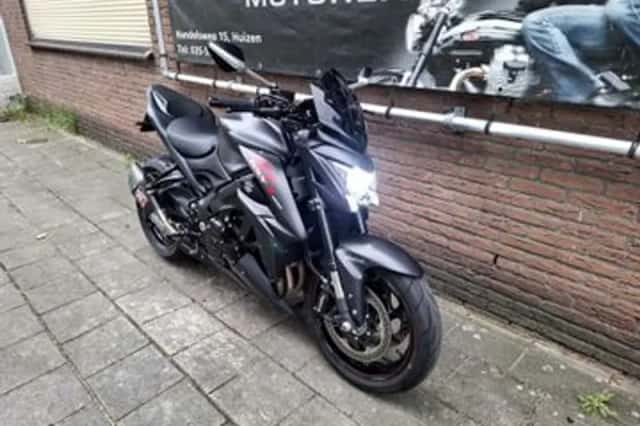 Suzuki GSX-S1000 (2017) thumbnail 2
