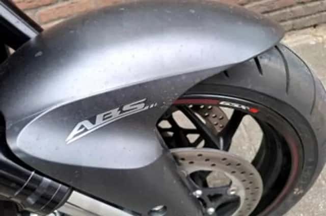 Suzuki GSX-S1000 (2017) thumbnail 6