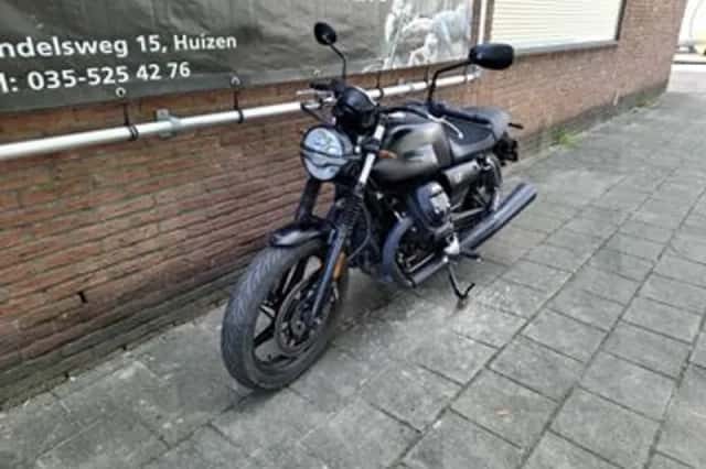 Moto Guzzi V 7 Stone 850 (2023) thumbnail 5