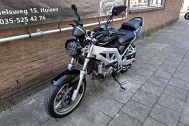 Suzuki SV650 (2004) thumbnail 2
