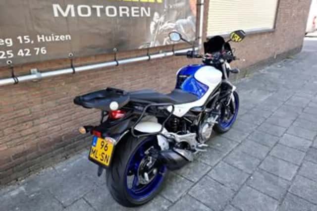Suzuki V-Strom 650 (2018) thumbnail 2