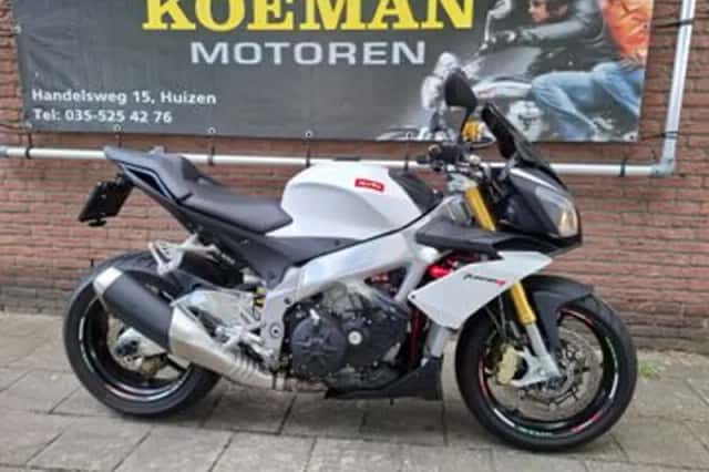 Aprilia Tuono V4 (2014) thumbnail 1