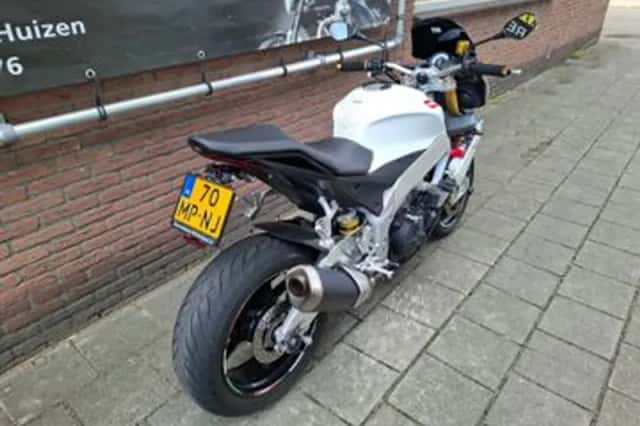Aprilia Tuono V4 (2014) thumbnail 5