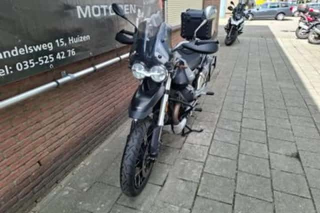 Moto Guzzi V85 TT 850 (2022) thumbnail 3