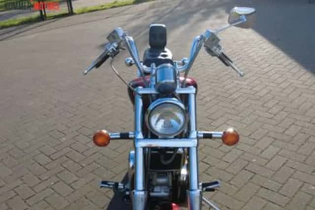 Suzuki VS 1400 Intruder (1993) thumbnail 3