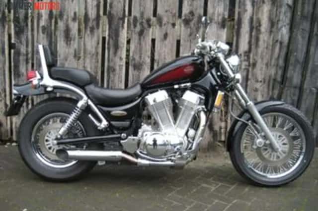 Suzuki VS 1400 Intruder (1989) thumbnail 2