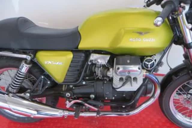 Moto Guzzi V7 Cafe Classic (2010) thumbnail 4
