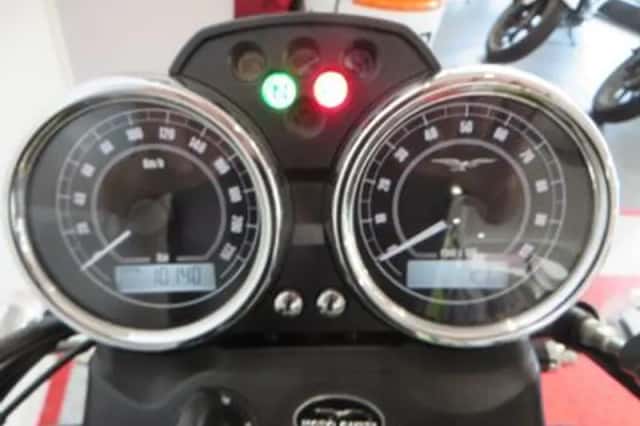 Moto Guzzi V7 Cafe Classic (2010) thumbnail 5