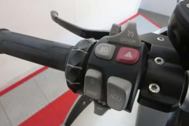 BMW K 1600 GTL (2011) thumbnail 4