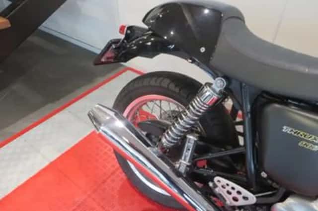Triumph Thruxton 900 (2012) thumbnail 5