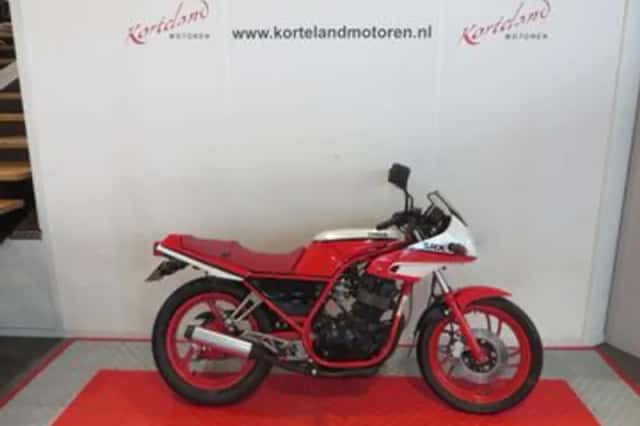 Yamaha SRX 250 (1987) thumbnail 1