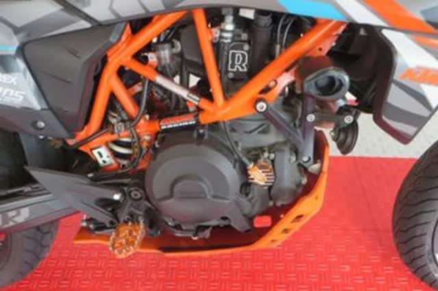 KTM 690 SMC (2021) thumbnail 4