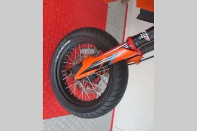 KTM 690 SMC (2021) thumbnail 6